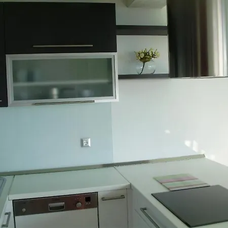 Bella Vista - Two Bedroom With Balcony And Sea View Potomje